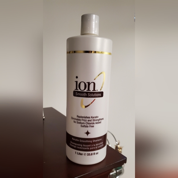 Other - Keratin Smoothing Shampoo